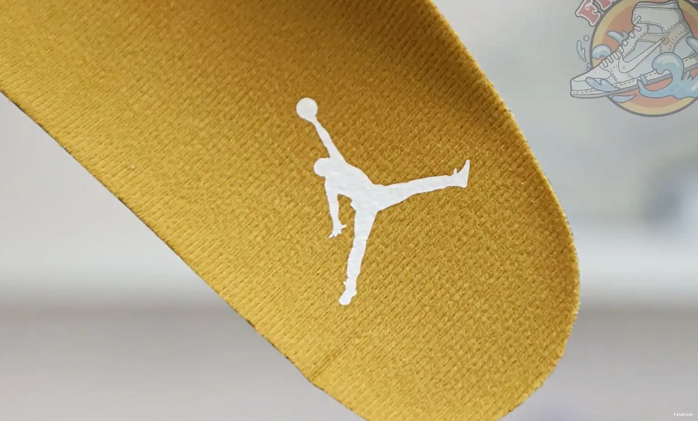 Air 13